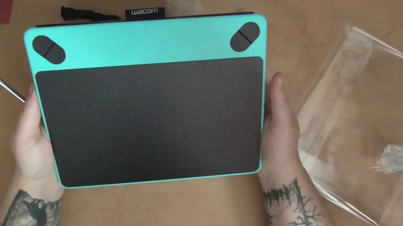 Unboxing: Wacom Intuos Art Graphic Tablet
